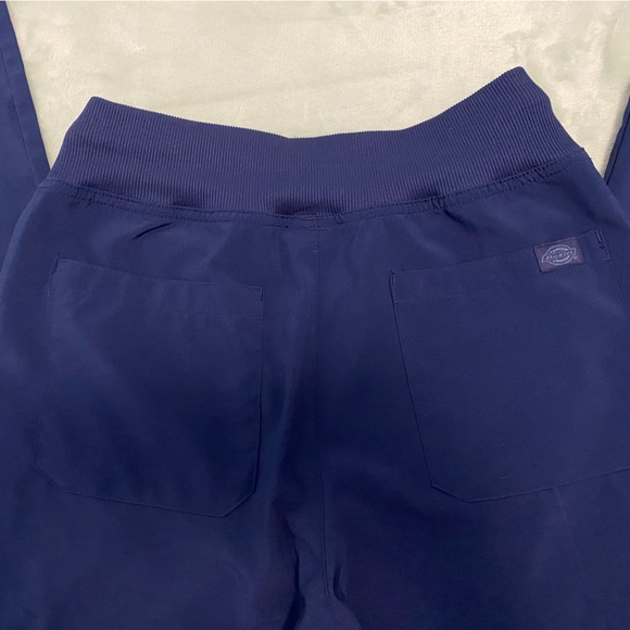 Dickies size XS scrub pants in navy blue - Picture 4 of 4